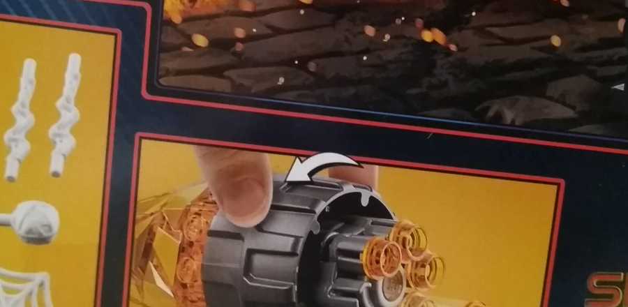 LEGO Marvel Spider-Man Far From Home Molten Man Battle 76128 2019 Weapon